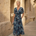 Luna | Robe Bleue Élégante
