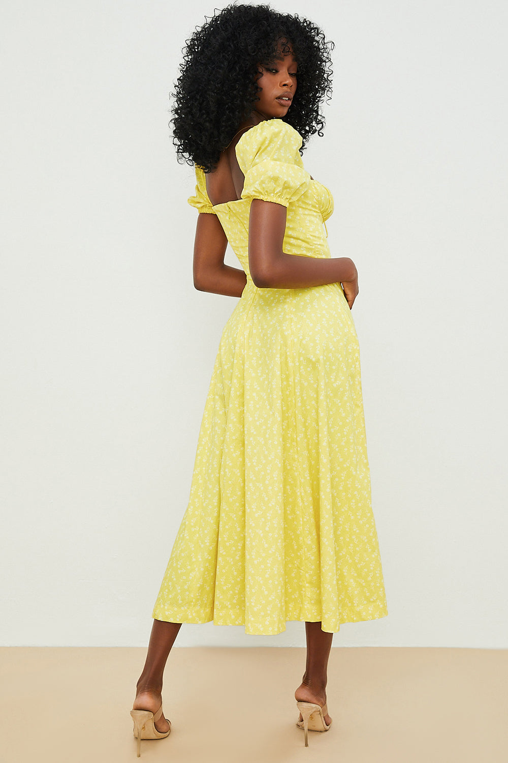 Aviana - Robe Fleurie avec Manches Bouffantes